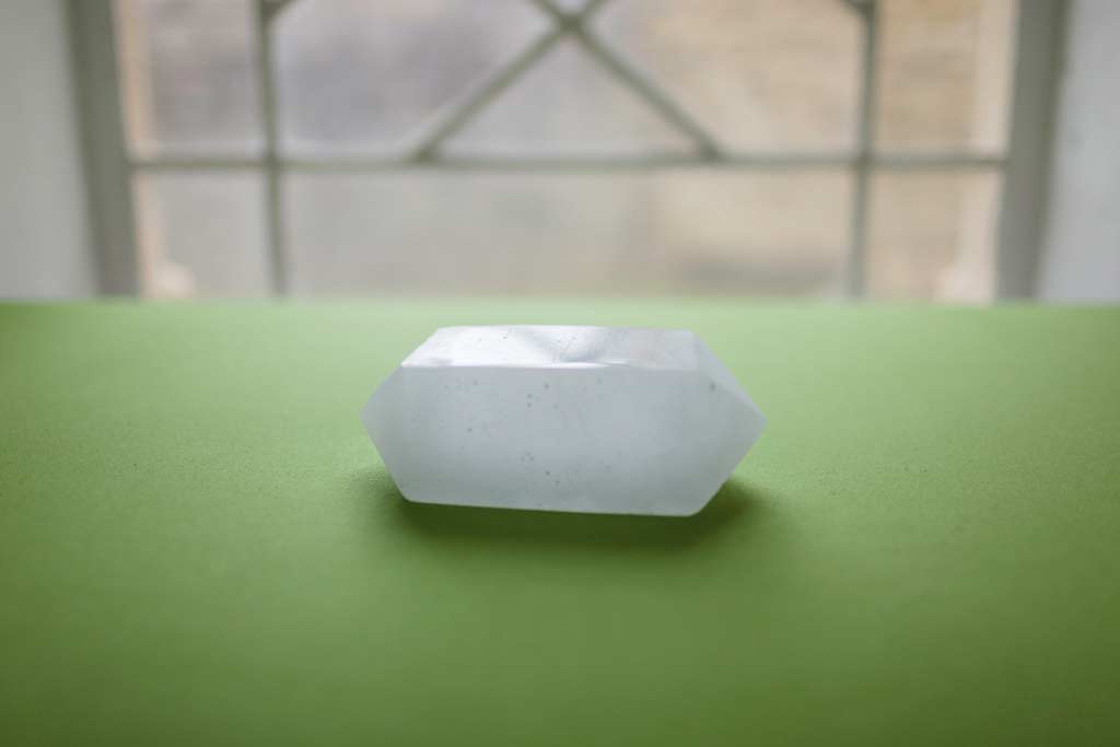 Attraction trange (les cristaux de Pasteur), 2012